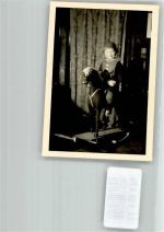 Spielzeug Kind Holzpferd Kinder in Uniform FOTO KEINE AK