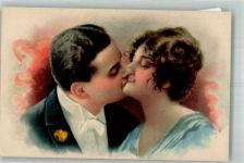 Junger Mann küsst seine Liebste Poesie / Liebe L & P 358/II Kuss Künstlerkarte