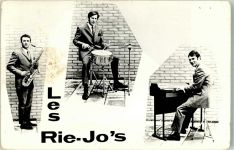 Les Rie-Jo`s Saxophon Trommel Keyboard Musikgruppe Foto AK