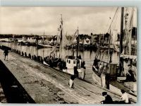 18546 O2355 Sassnitz Foto AK Hafen Fischkutter