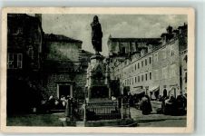 Dubrovnik Ragusa Gebrauchsspuren Marktplatz mit Monument de Gundulic