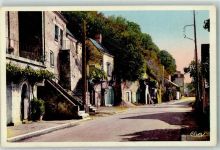 37190 Villaines-les-Rochers - la Rue des Marches