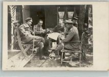 Soldaten Hund Kartenspiel Privatfoto AK