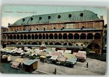 35100 Padova - Palazzo della Ragione Marktszene