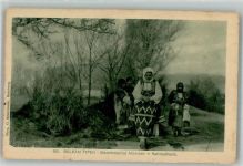 Mädchen in Nationaltracht Fotograf Miehlmann Trachten Mazedonien