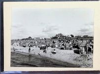 27472 W2190 Duhnen FOTO KEINE AK Foto montiert auf Karton Strand vor dem Kurmittelhaus Fotograf Otto Schulze