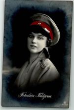 Junge Frau in feldgrauer Uniform GL & Co.7272/1 Frau im Krieg 1917