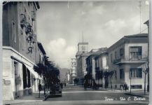 05100 Terni - Via C. Battisti Auto