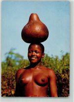 Wasserträgerin Foto AK Schwarzafrikan. Erotik Gebrauchsspuren