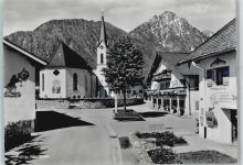 83451 W8235 Piding - Kirche, Ortsansicht, Petersplatz mit Hochstaufen