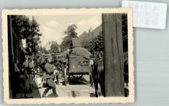 Landser in Uniform eines Nachschubtrosses mit Pferdefuhrwerken Wehrmacht WK II FOTO KEINE AK