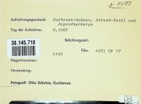 27472 W2190 Duhnen FOTO KEINE AK Foto montiert auf Karton Jugendherberge und Strand-Hotel Fotograf Otto Schulze