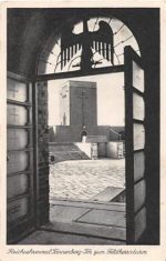 Reichsehrenmal Tannenberg bei Hohenstein - Olsztynek / Kreis Osterode - Ostróda. Tor zum Feldherrnturm ungelaufen Leichter Bug an der rechten unteren Ecke , sonst gut erhalten