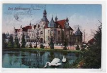 Bad Schmiedeberg mit Kurhaus gelaufen und Bahnpoststempel von 1915, Zug Nr. 2227. Leichte Stempelspuren, kleiner Knick unten links, leichter Bug oben rechts, sonst gut erhalten.