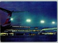 10115 O1189 Schönefeld Foto AK Flughafen Berlin Schönefeld bei Nacht Interflug