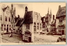 Ypres Ypern / Ieper Foto AK Marktplatz vor und nach der Bombardierung