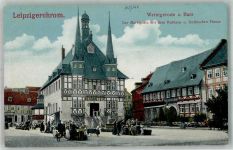 38855 O3700 Wernigerode - Marktplatz mit Rathaus und Gotischem Haus Marktszene