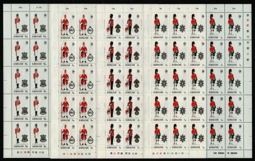 Gibraltar 1972 - Mi-Nr. 279-282 ** - MNH - Bogen - gefaltet - Uniformen III
