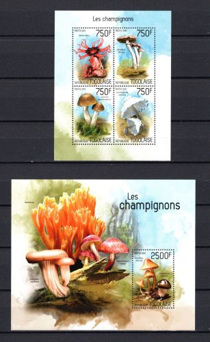 Togo MiNr. 5677-5680 + Block 957 postfrisch Pilze