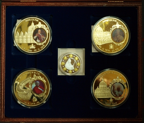 Medaillen Vatikan Die Päpste der Neuzeit, 4 Gigant Prägungen vergoldet PP