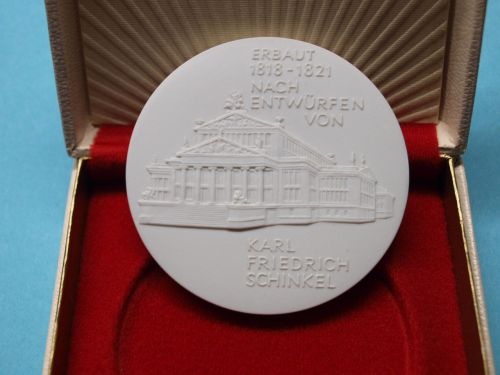 DDR 1984 Medaille Meissen Wiedereröffnung Konzerthaus Berlin