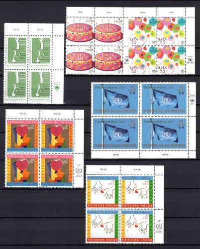UNO Wien kleines Lot 4er Blöcke Eckrand aus 2001 postfrisch
