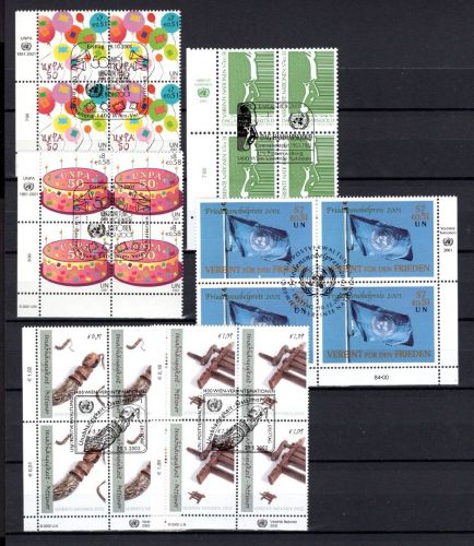 UNO Wien kleines Lot 4er Blöcke Eckrand aus 2001+2002 ESst
