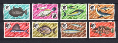 Ascension MiNr. 118-121 und 122-125 Fische, 2 Sätze postfrisch Tiere