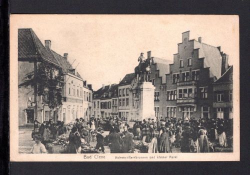 AK Cleve (Kleve) NRW 1919 Kleiner Markt mit Brunnen und Markttreiben