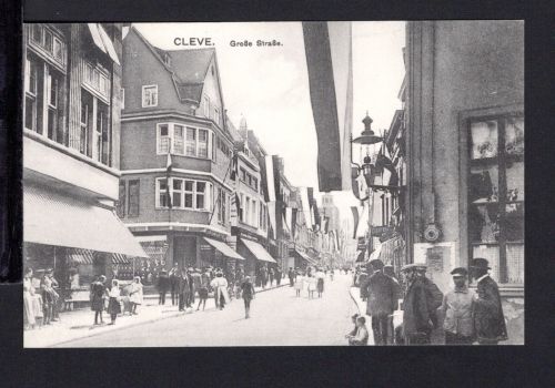 AK Cleve (Kleve) NRW um 1910 Große Straße mit Flaggenschmuck
