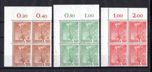 Berlin MiNr. 88-90 postfrisch 4er Blöcke Eckrand ol