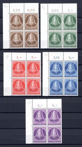 Berlin MiNr. 101-105 postfrisch 4er Blöcke Eckrand ol, ungefaltet