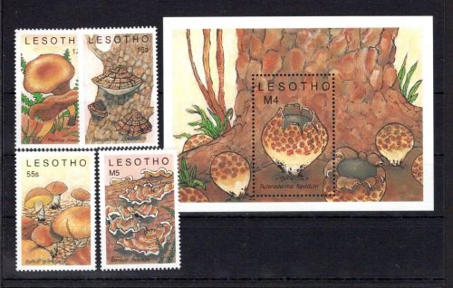 Lesotho MiNr. 777-780 + Block 64 postfrisch Pilze