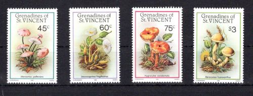 St. Vincent Grenadinen MiNr. 493-496 postfrisch Pilze