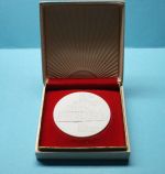 DDR 1984 Medaille Meissen Wiedereröffnung Konzerthaus Berlin