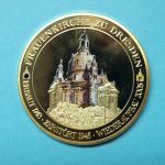 Medaille Gigant Wiederaufbau der Frauenkirche Dresden, vergoldet PP
