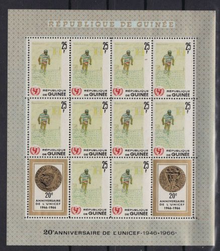 Guinea Block 21 postfr./mnh Fussball soccer 1966