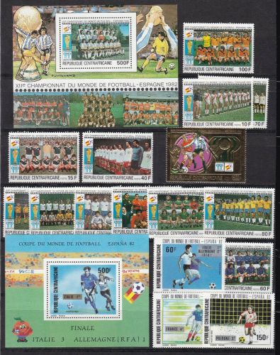 Zentralafrika postfr./mnh Lot Fußball soccer 1982 GOLD