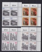 Berlin postfr. Lot von 60 4er-Blöcken