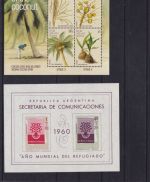 Blumen, Pflanzen und Pilze 33 postfr. Blöcke aus aller Welt