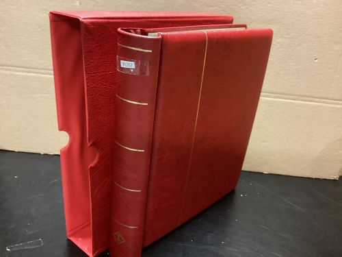 Leuchtturm Klemmbinder  Aufschrift +Kassette   Wattiert leer rot
