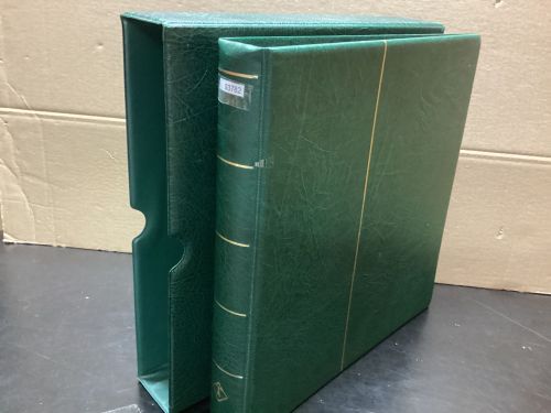 Leuchtturm Ringbinder+Kassette (13 Ringe  )  Wattiert grün  gebraucht  Leer