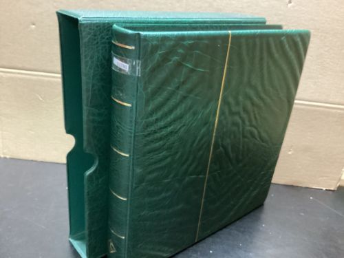 Leuchtturm Ringbinder+Kassette (13 Ringe )  Wattiert  grün gebraucht  Leer
