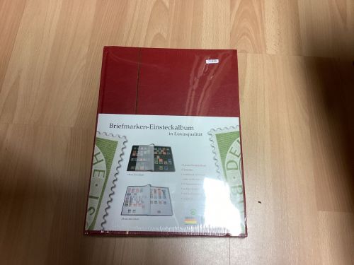 Briefmarkenalbum Einsteckalbum  rot DIN A4  32 Seiten schwarz