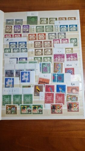 Bund Berlin  im  Großem  Lageralbum   Ecken  Ränder  und vieles mehr   48  Seiten