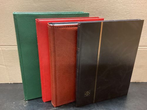 Einsteckalben  Briefmarkenalben  4 Stück schwarz gebraucht