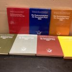 DDR Jahrbuch ** 1984-90 Postwertzeichen im Bereich der ehemaligen DDR