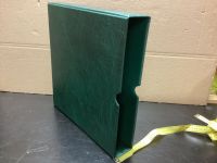 Leuchtturm Schutzkassette Schuber für Drehstabbinder Ringbinder grün gebraucht