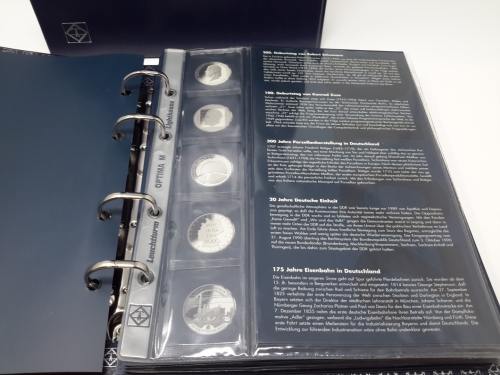 LEUCHTTURM OPTIMA Münzalbum für 10 EURO Münzen 2010/15 gebraucht (Z1453)