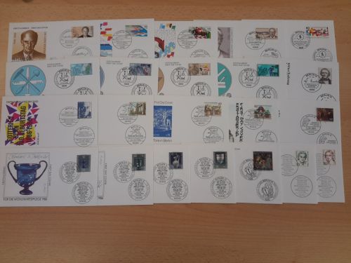 Berlin 1986 Jahrgang Ersttagsbriefe komplett, 750/71 FDC (XL4606)